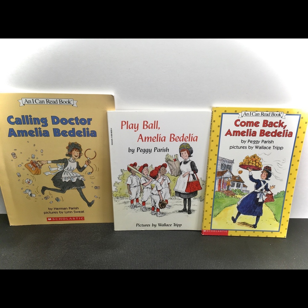 3 Amelia Bedelia Books